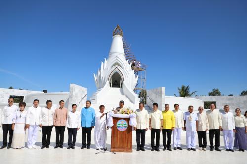 จังหวัดอุบลราชธานี ประกอบพิธีบรรจุพระบรมสารีริกธาตุ และเปิดงานอริยบูชาอนุสรณ์ชาตสถาน หลวงปู่มั่น ภูริทัตโต